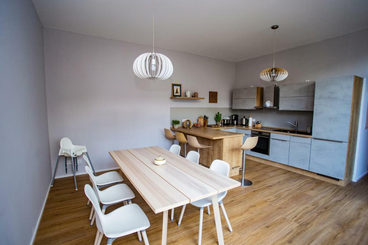 Eckhof Domizil - Grosszuegige Ferienwohnung Mit Kleinem Garten In Der Altstadt Von 고타 외부 사진