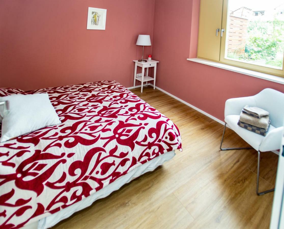 Eckhof Domizil - Grosszuegige Ferienwohnung Mit Kleinem Garten In Der Altstadt Von 고타 외부 사진