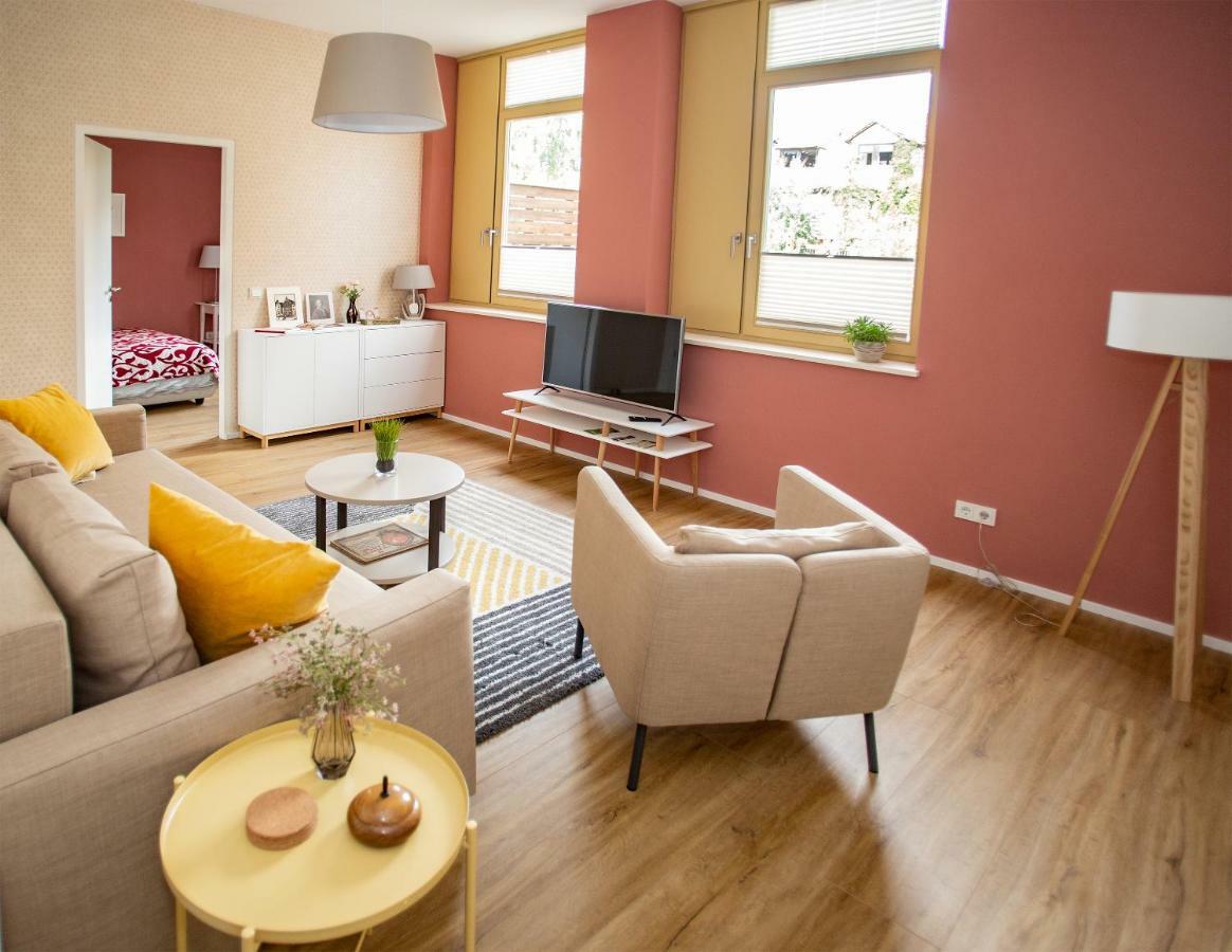 Eckhof Domizil - Grosszuegige Ferienwohnung Mit Kleinem Garten In Der Altstadt Von 고타 외부 사진