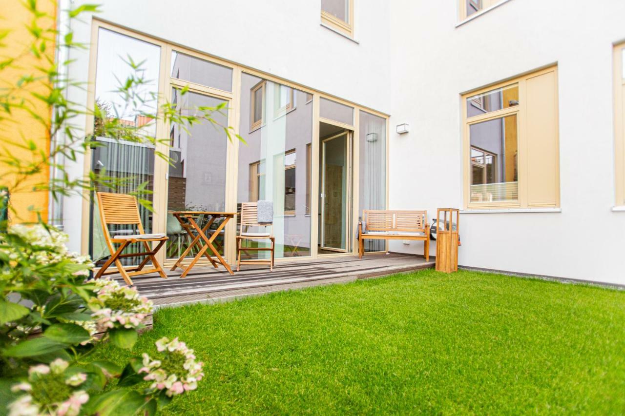 Eckhof Domizil - Grosszuegige Ferienwohnung Mit Kleinem Garten In Der Altstadt Von 고타 외부 사진